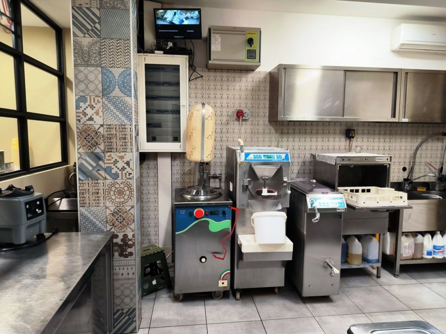 Attivita' commerciale in vendita a Pordenone, Centro storico