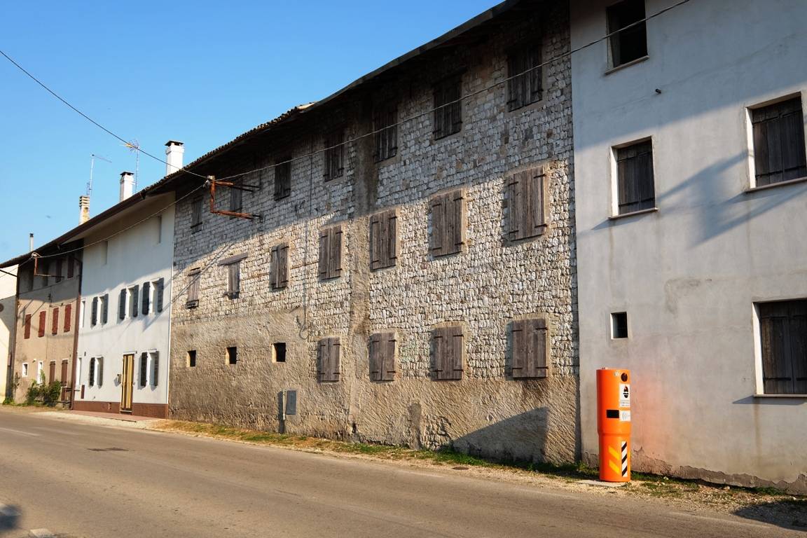 Rustico in vendita a Cordenons