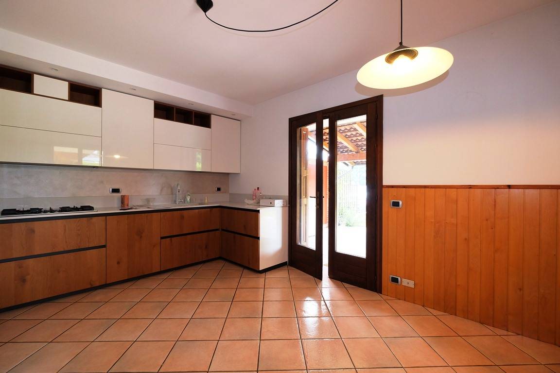 Villa in vendita a Cordenons, Nogaredo