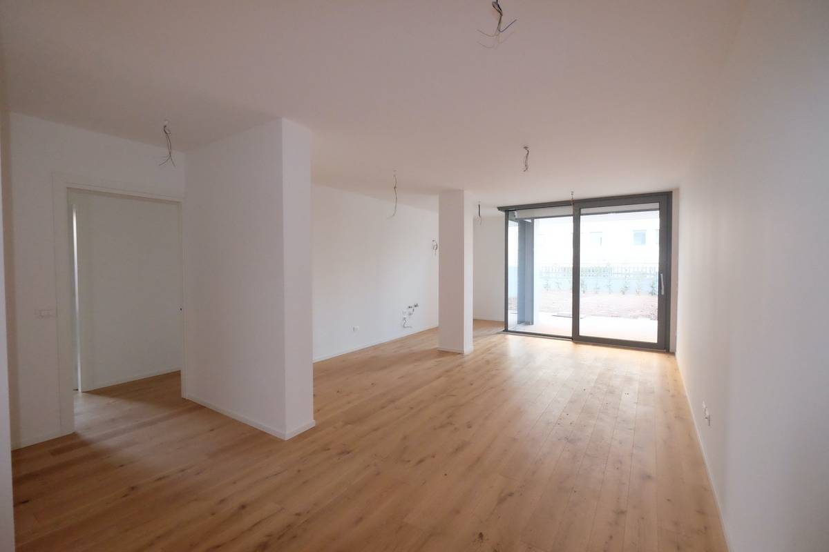 appartamento con giardino in vendita a Pordenone, Centro