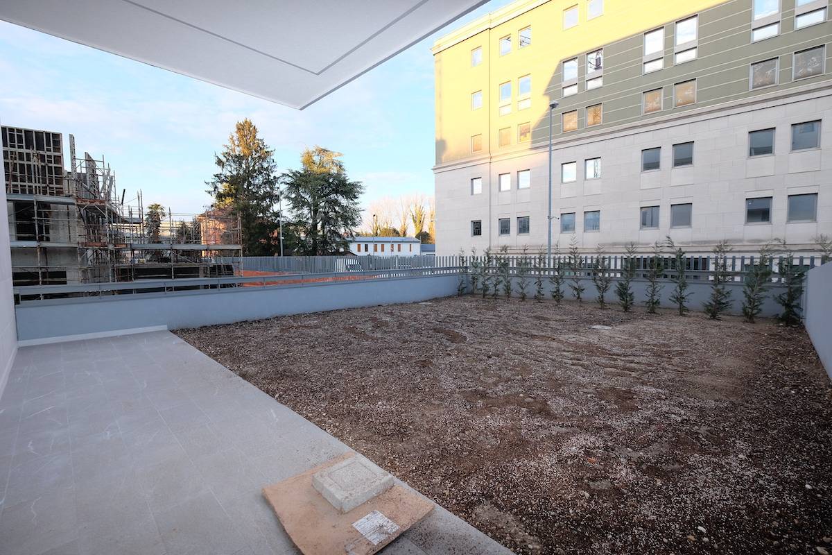 appartamento con giardino in vendita a Pordenone, Centro