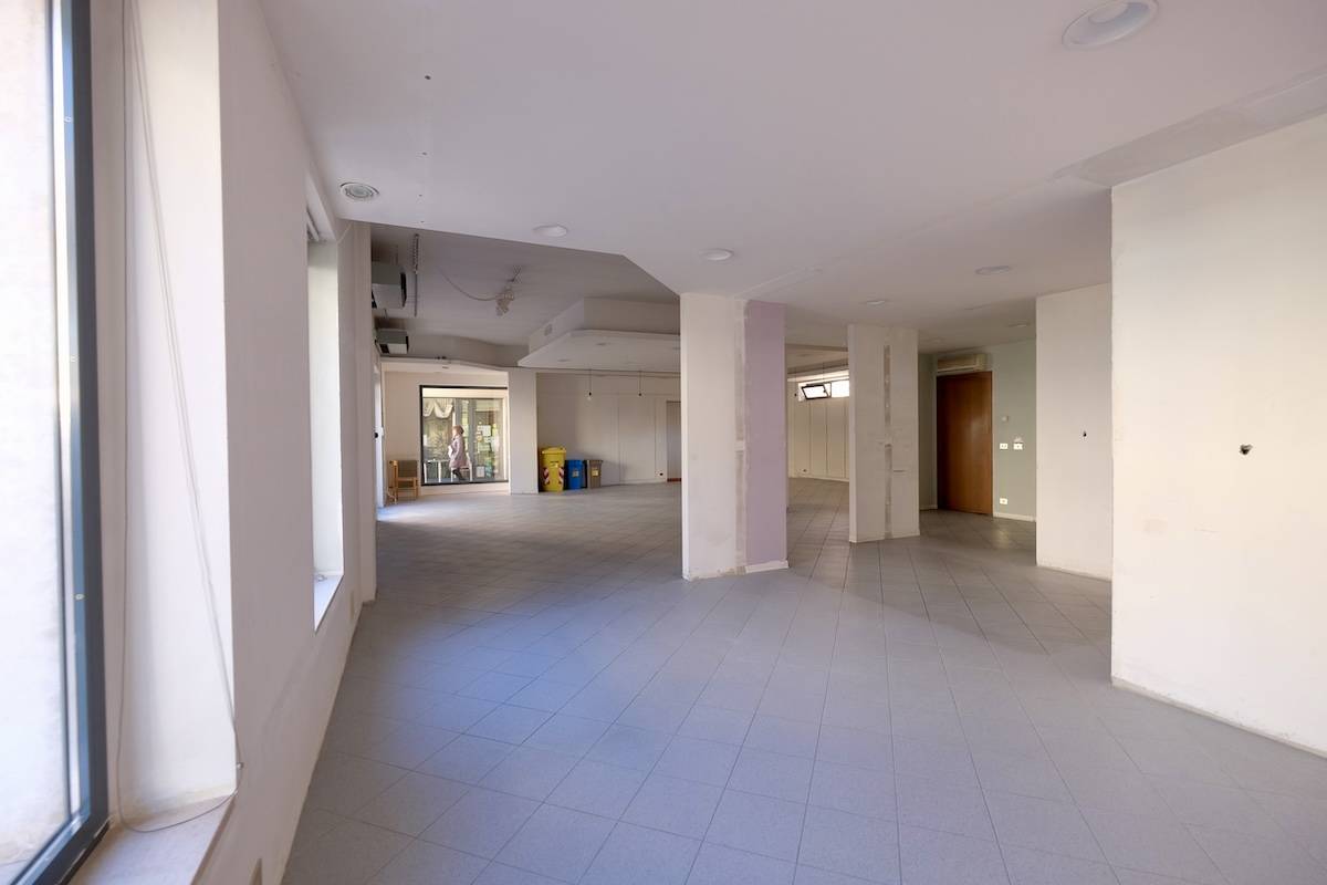 Negozio in vendita a Maniago