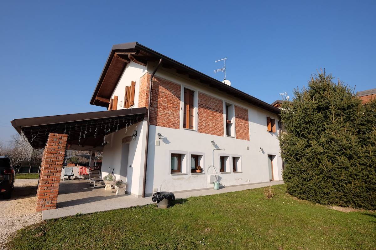 casa in linea in vendita a Spilimbergo