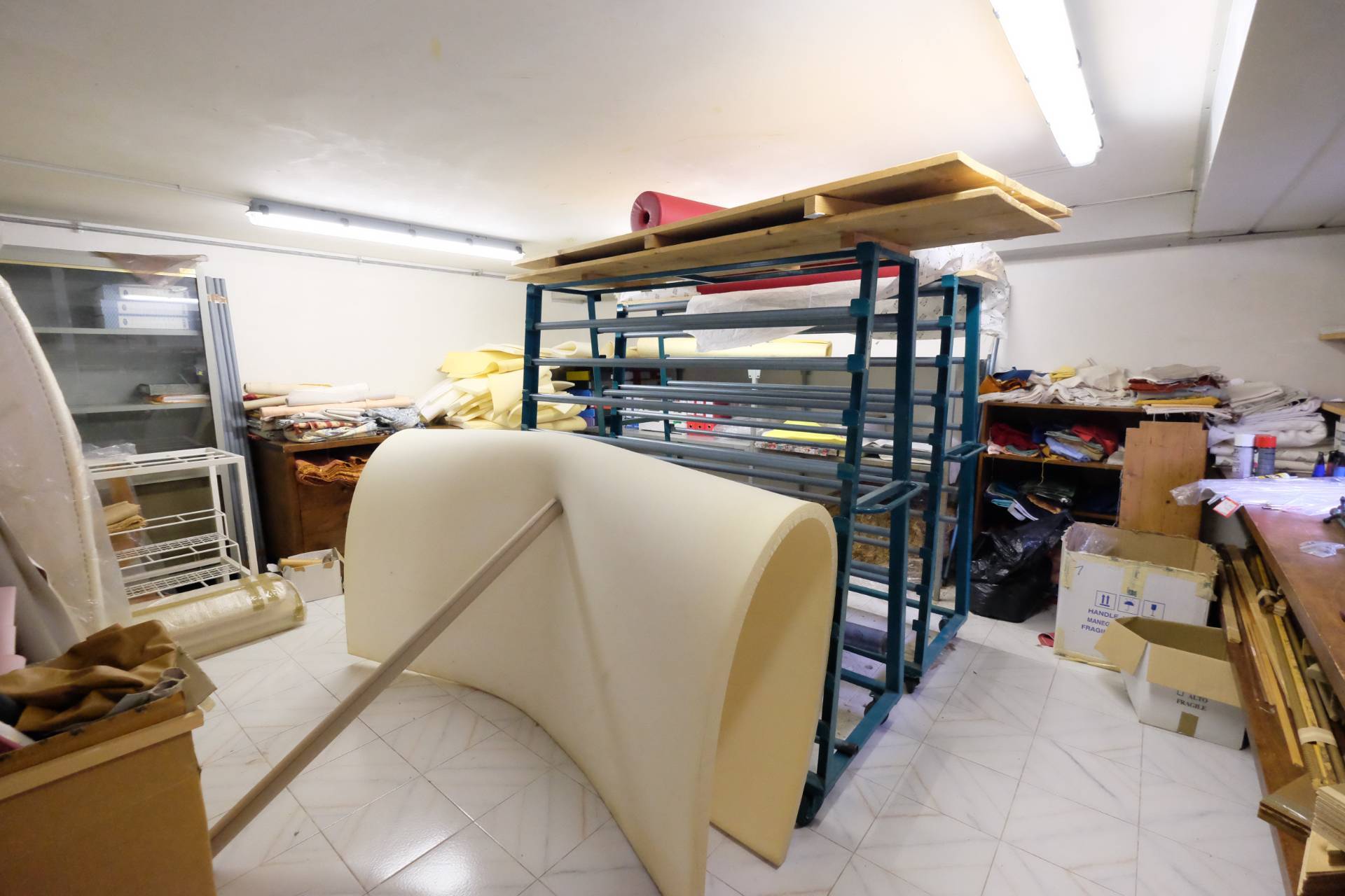 Negozio in vendita a Pordenone, Centro