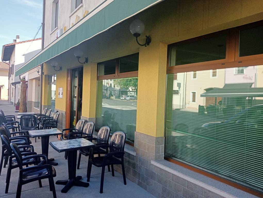 locale commerciale ed attivit in vendita a Arba