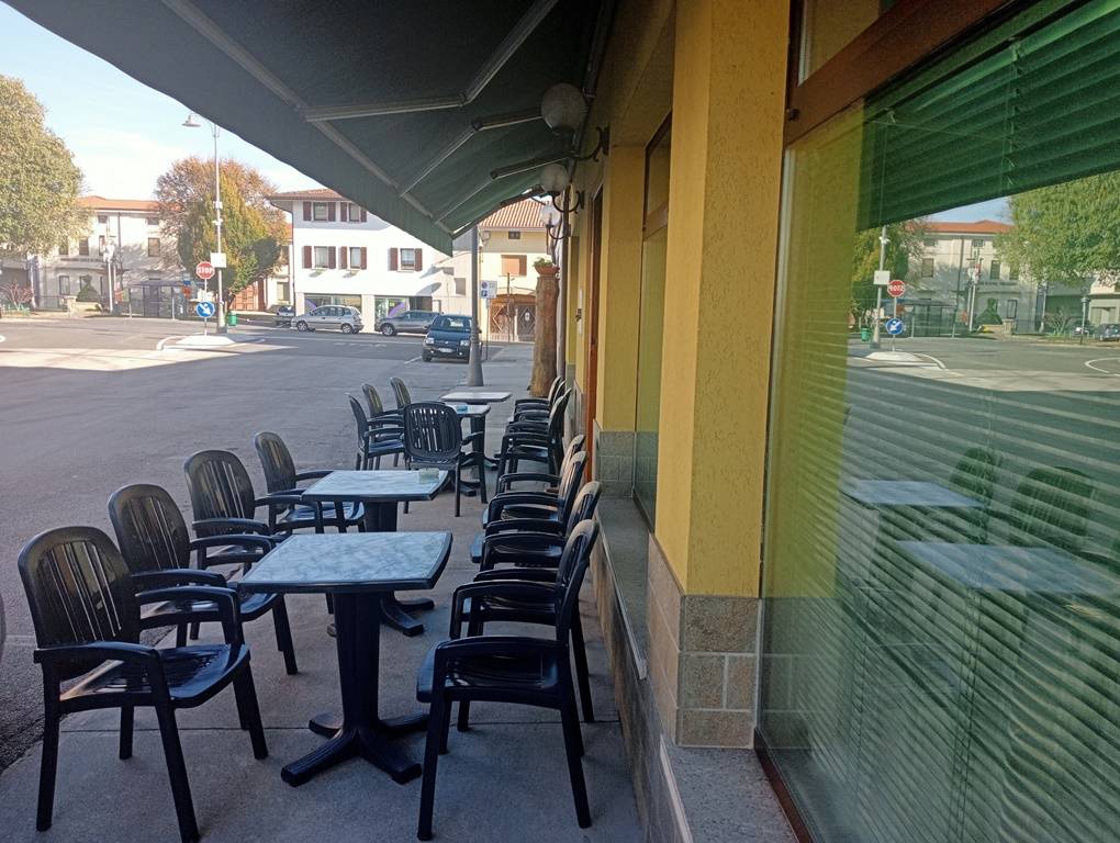 locale commerciale ed attivit in vendita a Arba