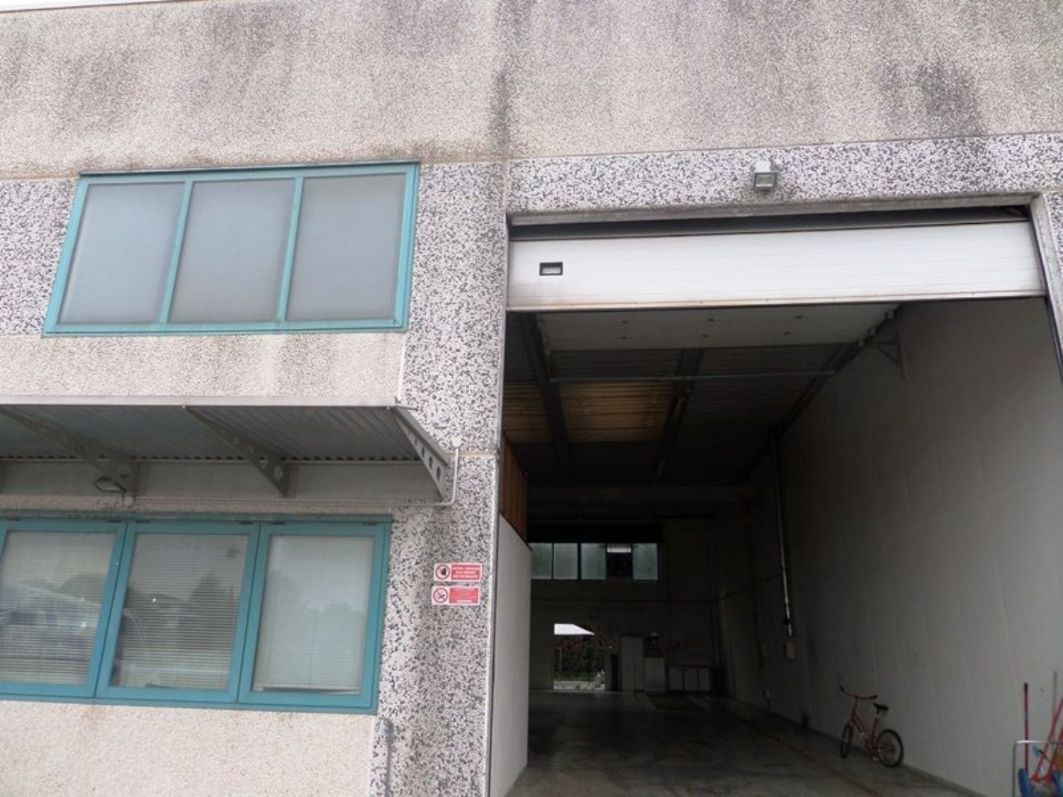 Capannone artigianale in vendita a Roveredo in Piano