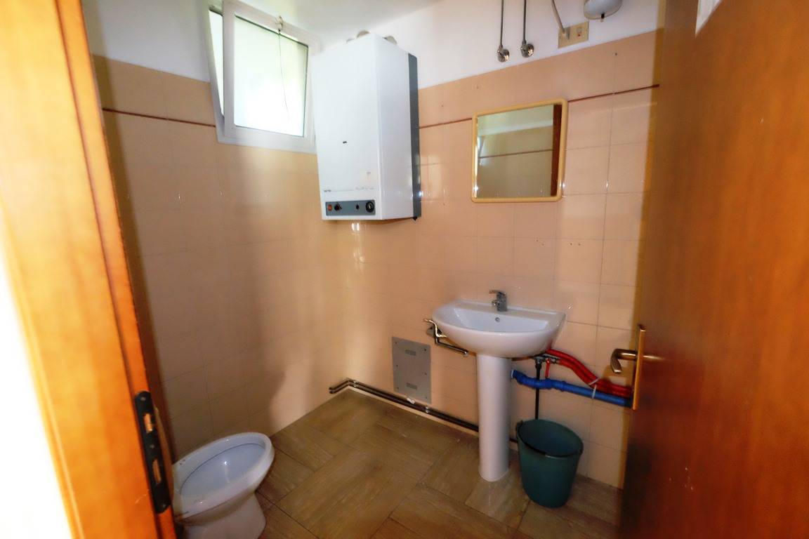 Negozio in vendita a Pordenone, Villanova