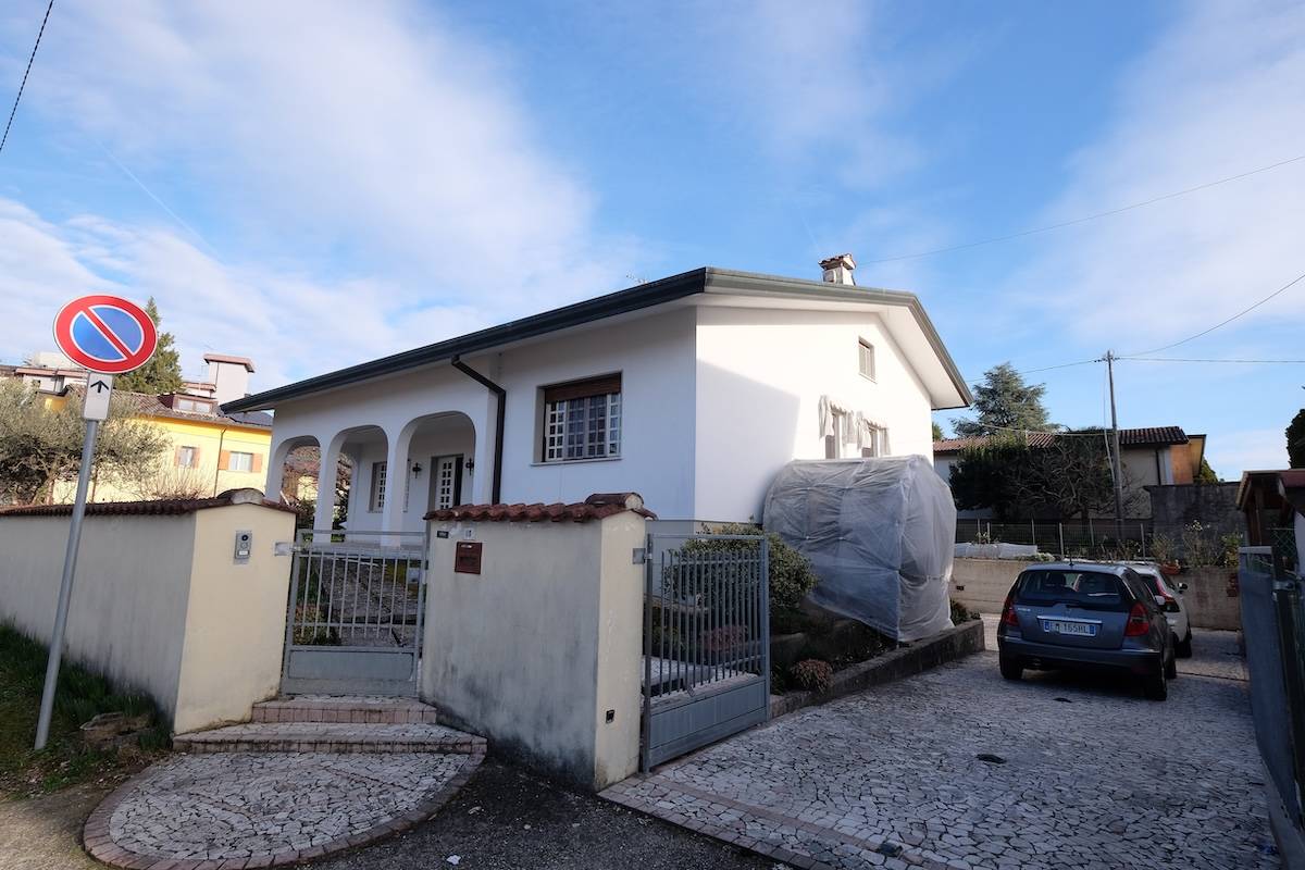Villa in vendita a Pordenone, Semicentro
