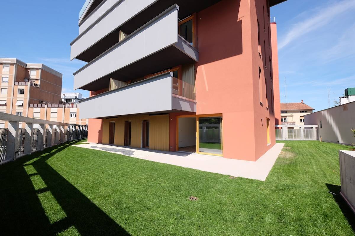 appartamento con giardino in vendita a Pordenone, Centro