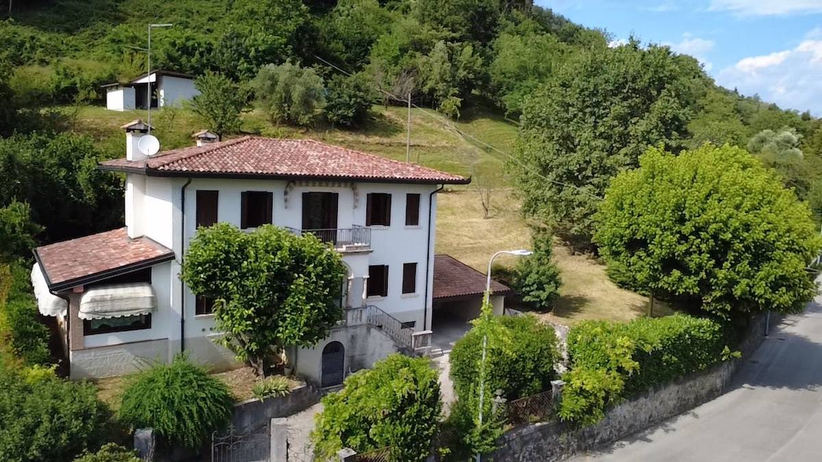 Casa singola in vendita a Fanna