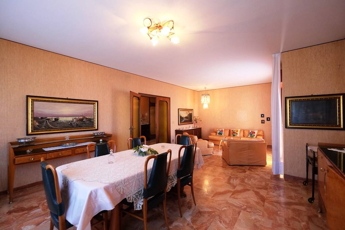 Villa in vendita a Zoppola, Castions