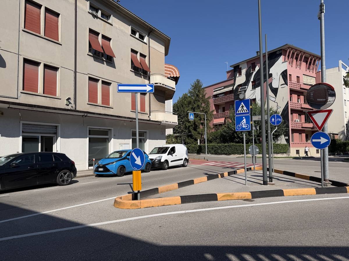 Negozio in affitto a Pordenone, Centro