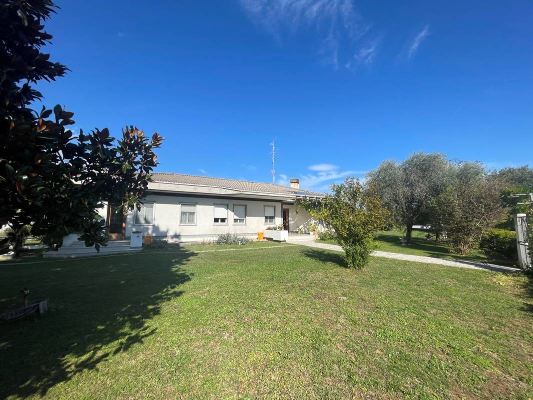 Casa singola in vendita a Budoia
