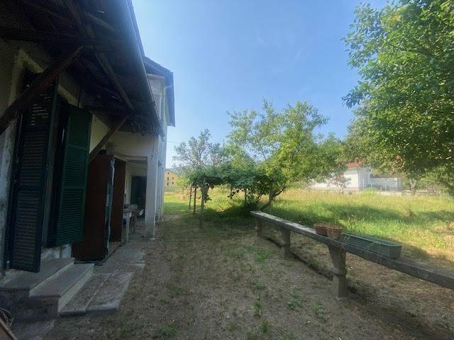 Casa indipendente in vendita a Giusvalla