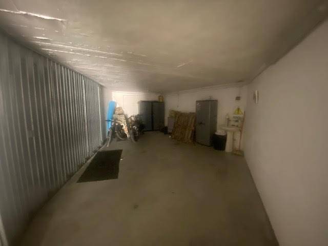 Box o garage in vendita a Albisola Superiore