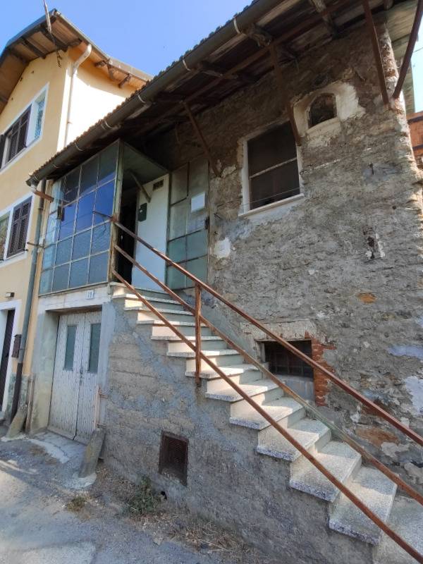 casa semindipendente in vendita a Sassello