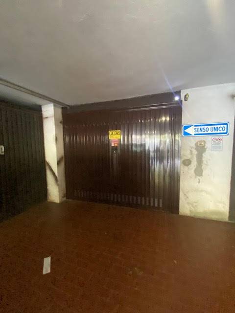 Box o garage in vendita a Albisola Superiore