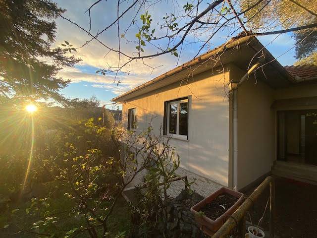 Casa indipendente in vendita a Albisola Superiore