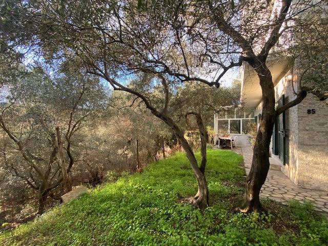 Casa indipendente in vendita a Albisola Superiore