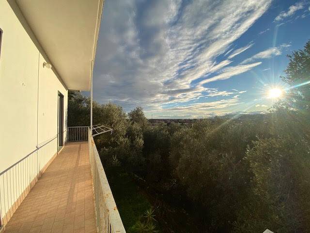 Casa indipendente in vendita a Albisola Superiore