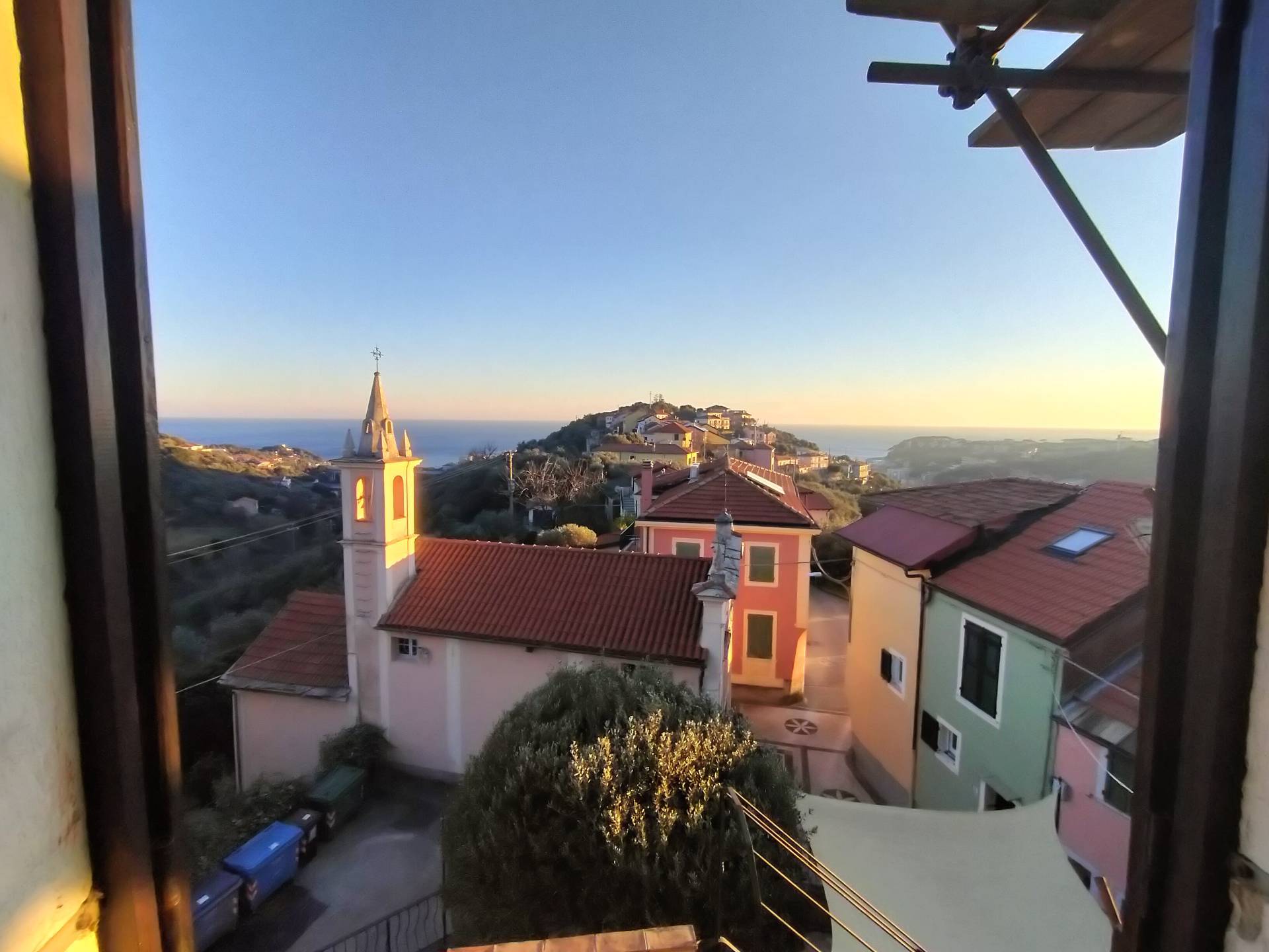 casa semindipendente in vendita a Celle Ligure