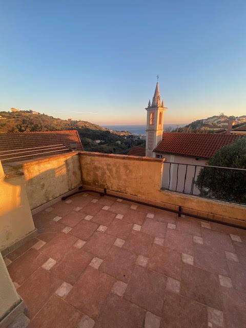 casa semindipendente in vendita a Celle Ligure