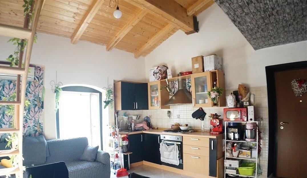 Bilocale in vendita, Carrara fossola