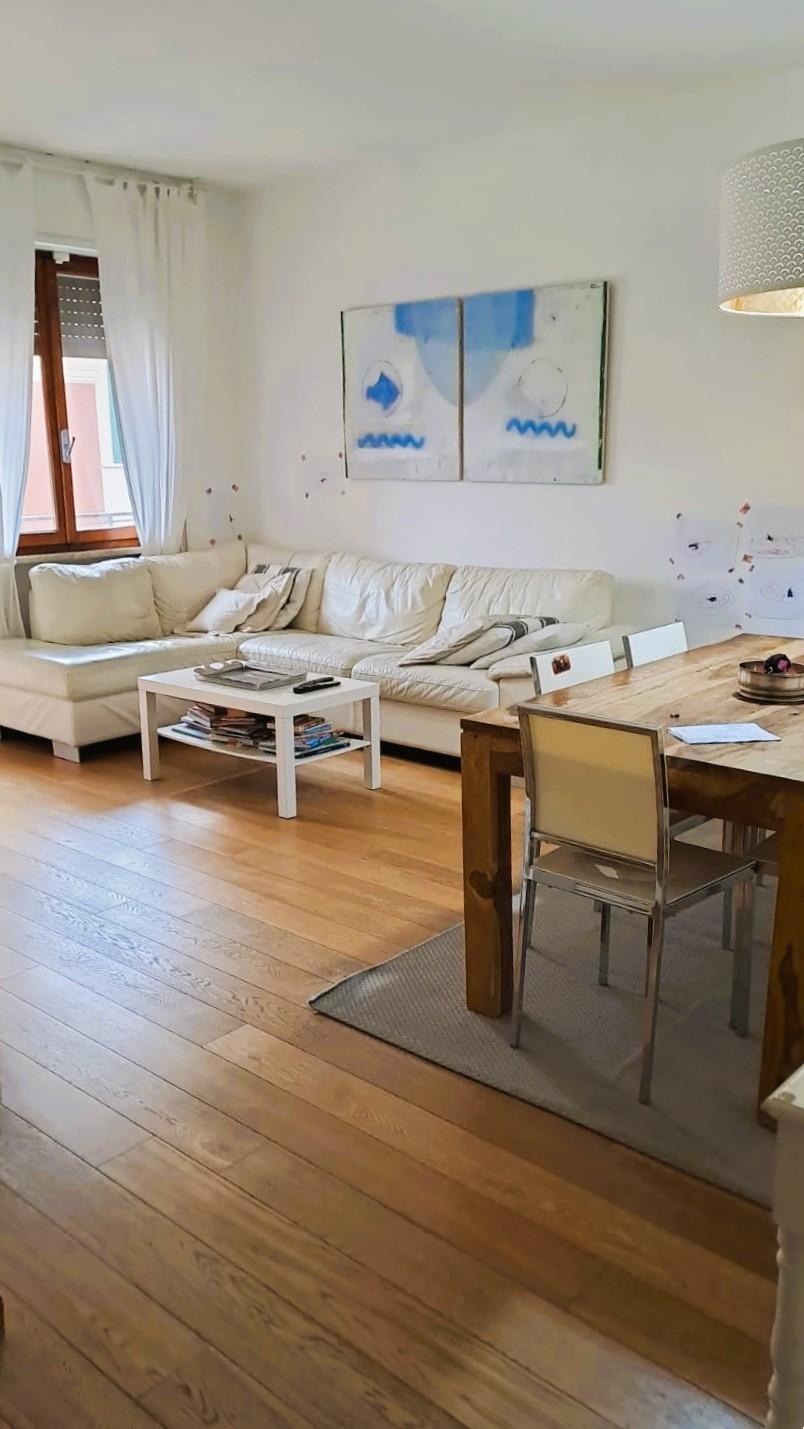 Quadrilocale ristrutturato, Carrara marina di