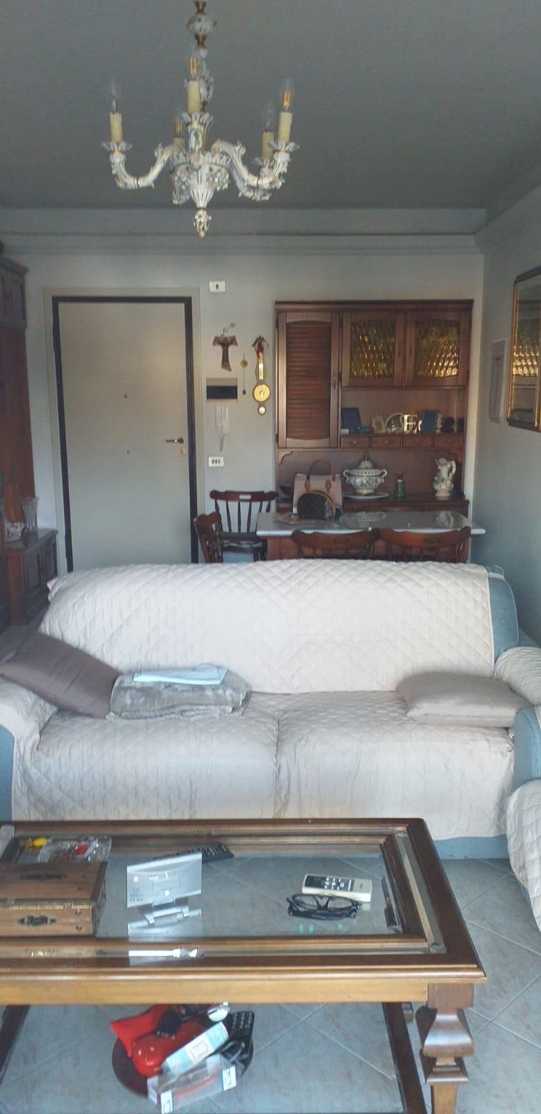 Appartamento arredato in affitto, Carrara marina di