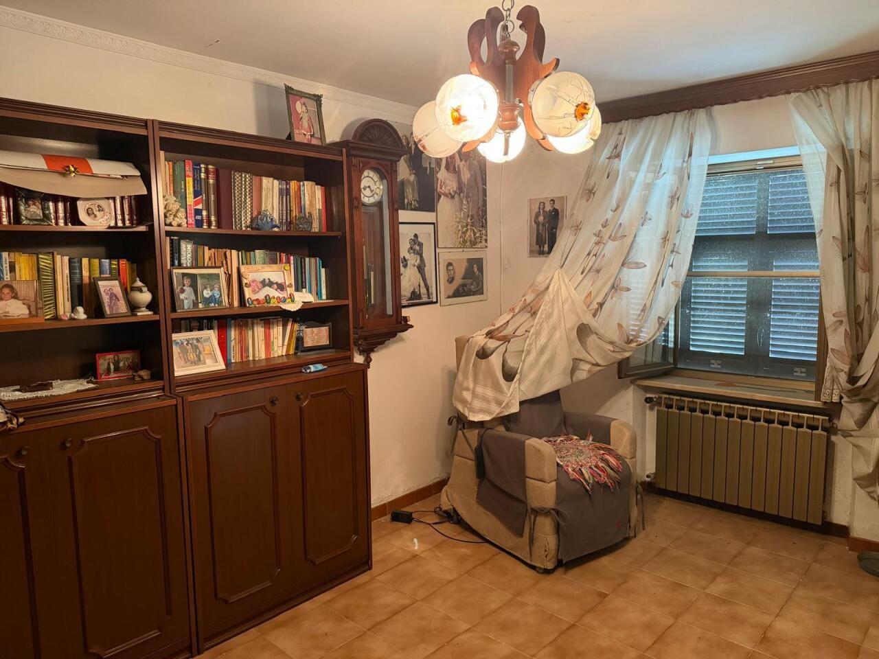 Casa indipendente con giardino a Sarzana