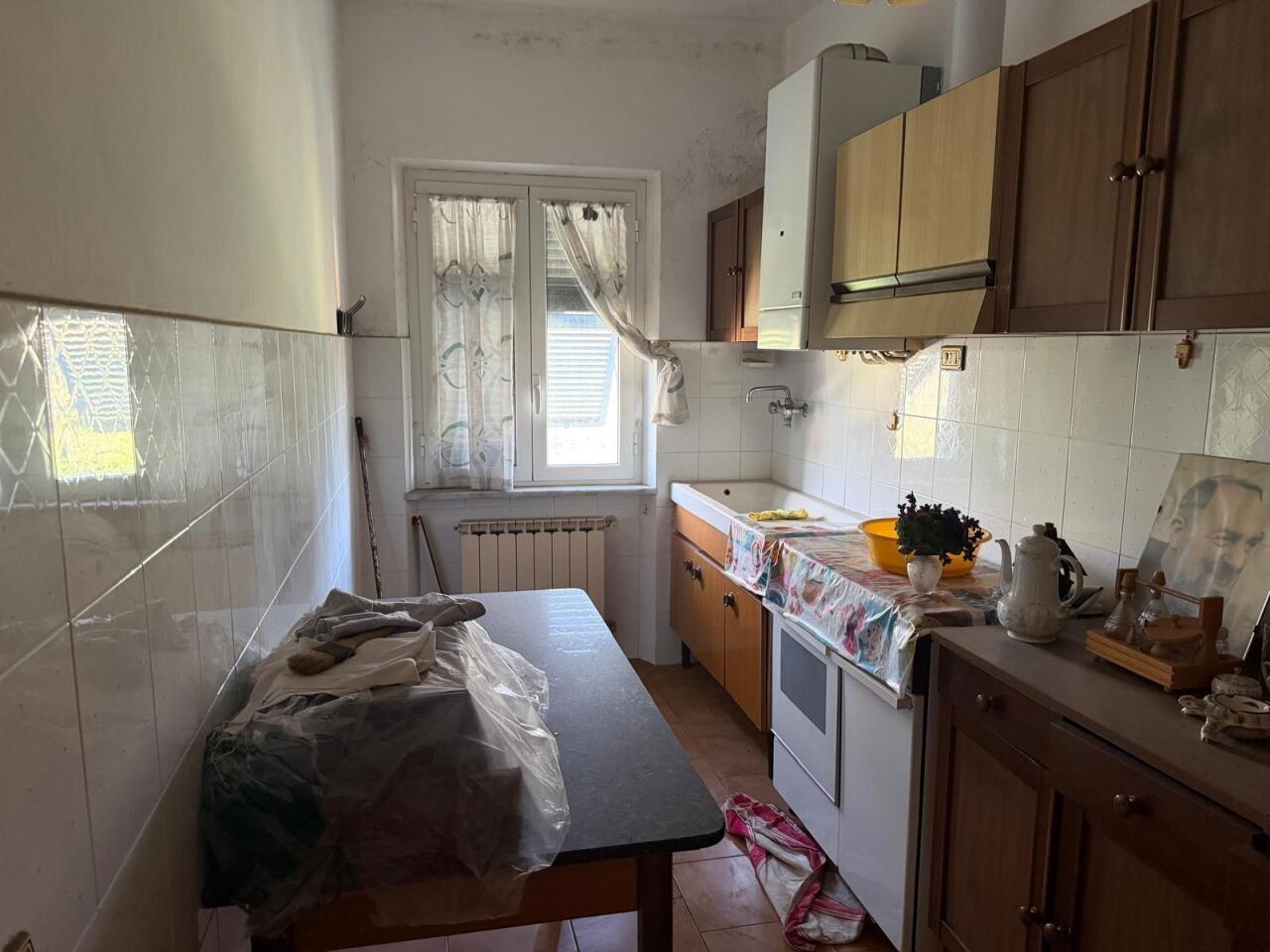 Casa indipendente con giardino a Sarzana