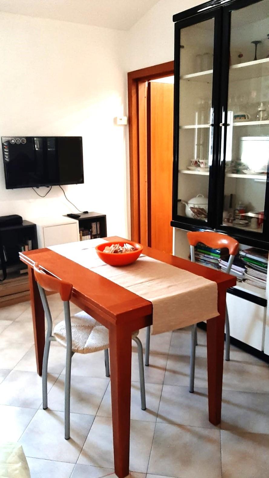 Trilocale arredato in affitto, Carrara ponte cimato