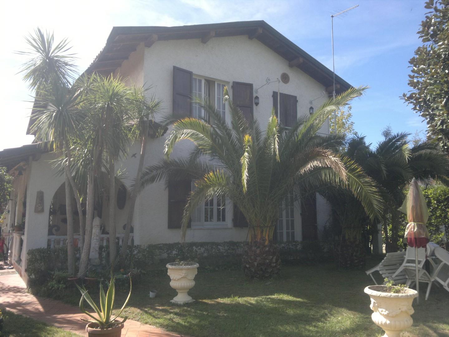 Villa Bifamiliare arredata in affitto, Montignoso cinquale