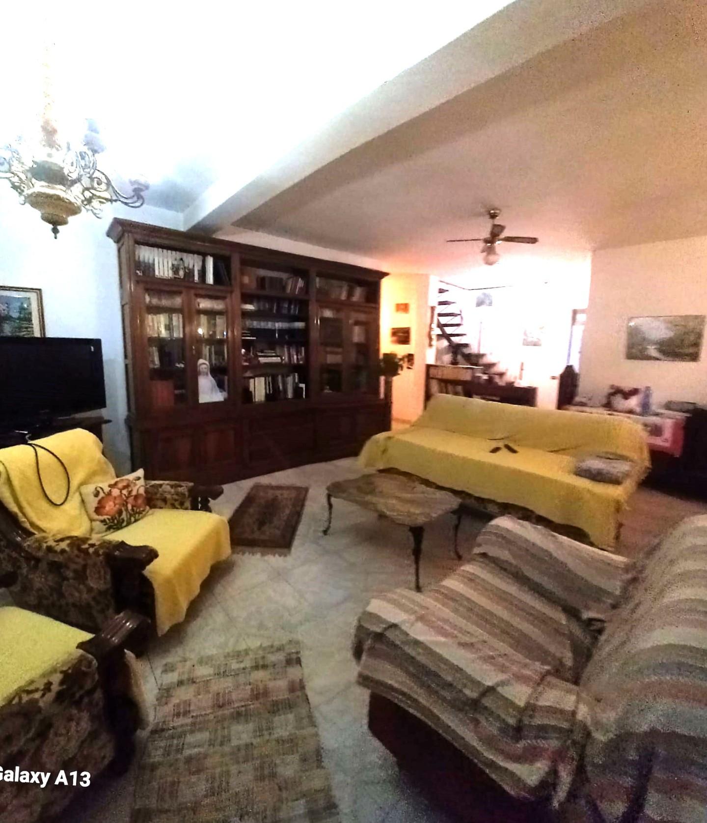 Casa indipendente arredata in affitto, Carrara bonascola