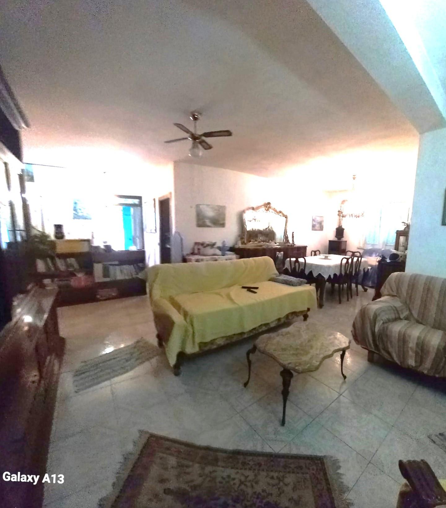 Casa indipendente arredata in affitto, Carrara bonascola
