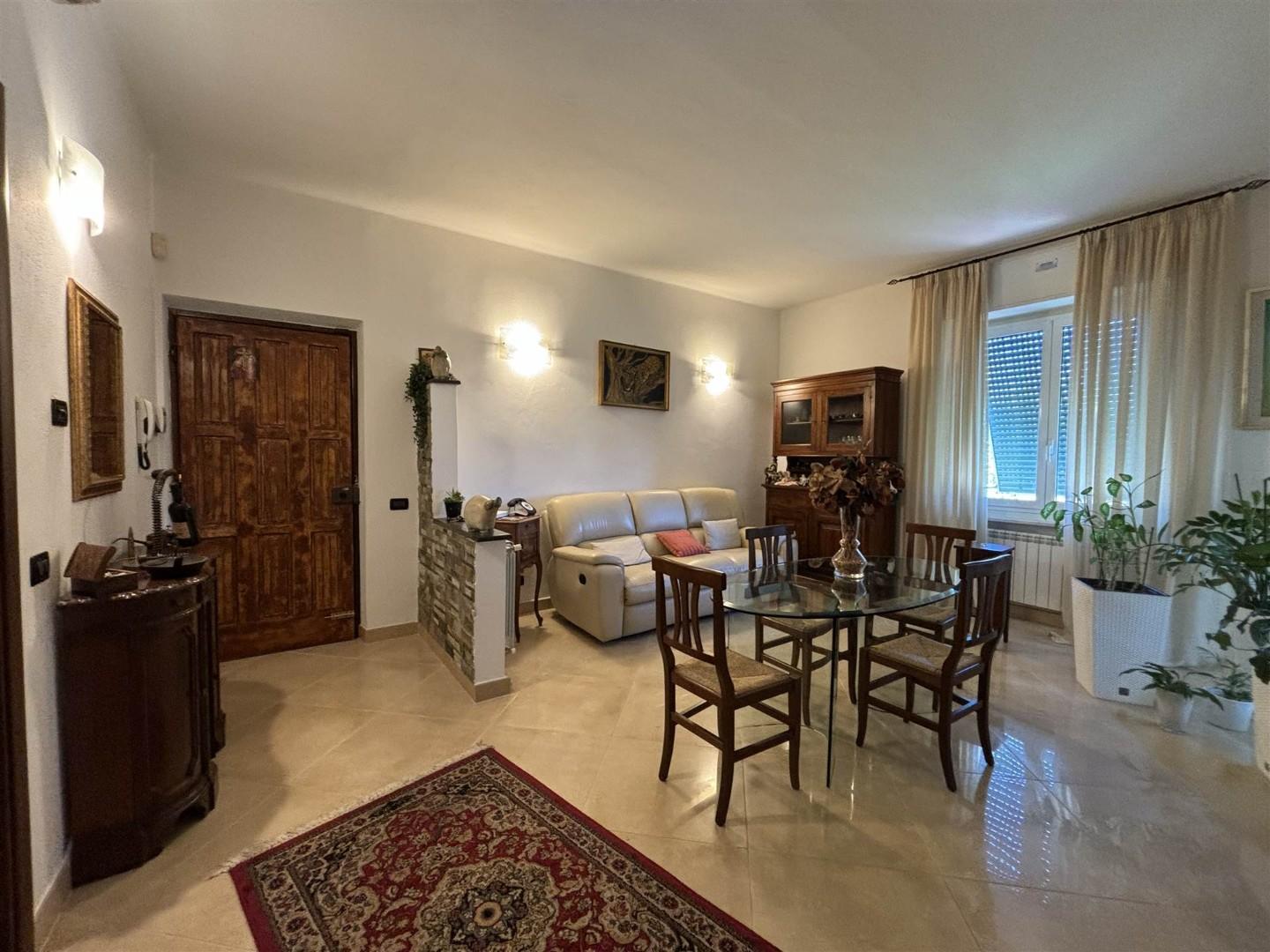 Quadrilocale ristrutturato a Ameglia