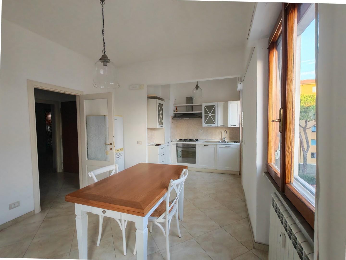 Quadrilocale in vendita, Carrara avenza