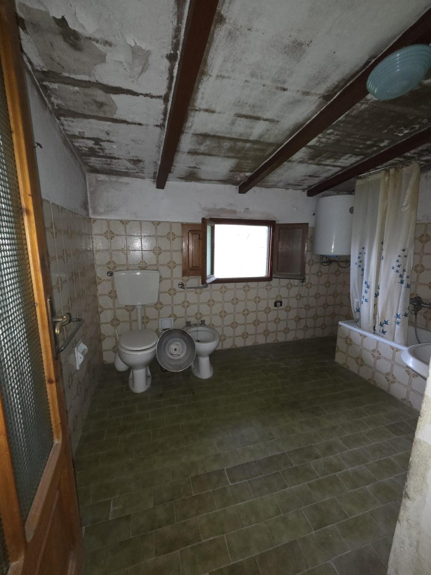 Casa indipendente con giardino, Capannori colle di compito