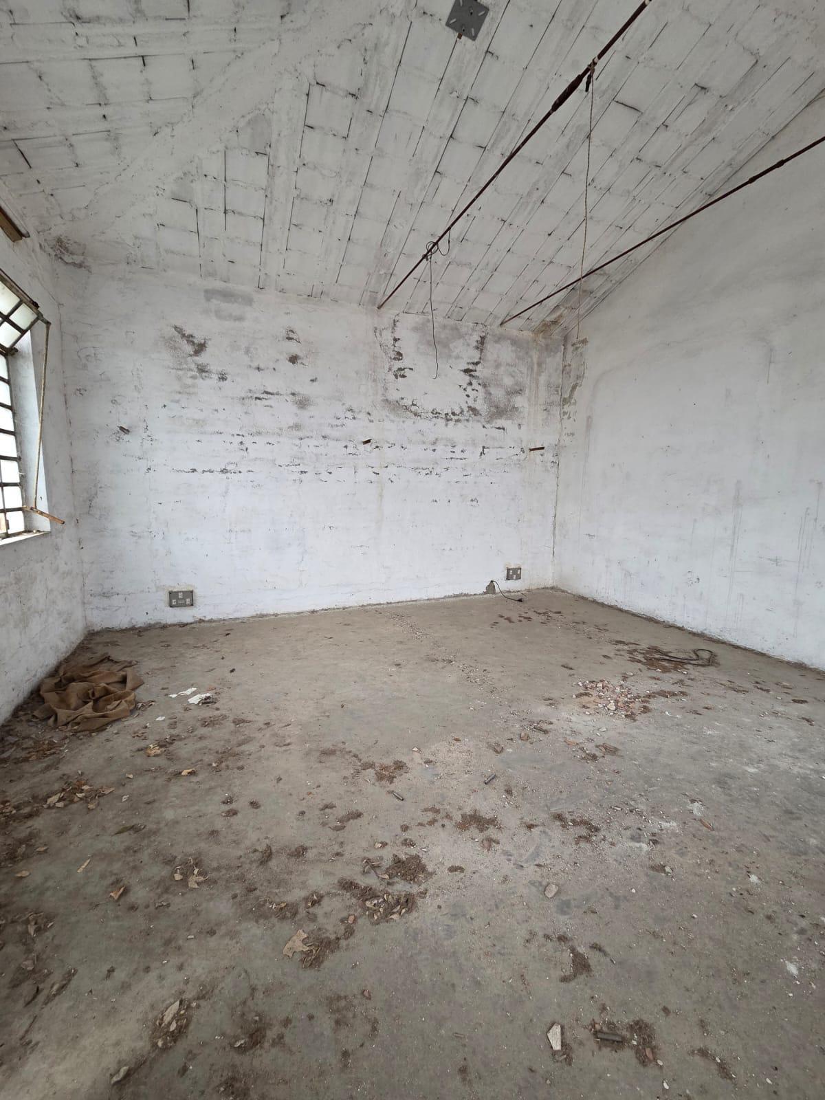 Capannone da ristrutturare, Capannori segromigno in monte