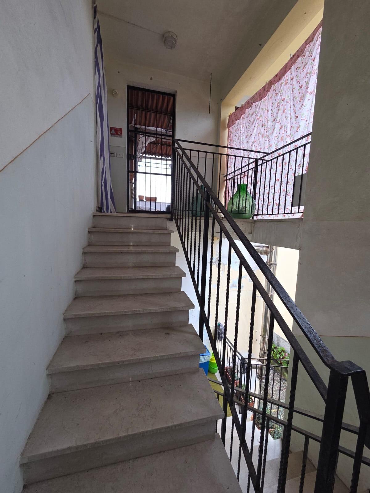 Trilocale con terrazzo, Capannori segromigno in monte