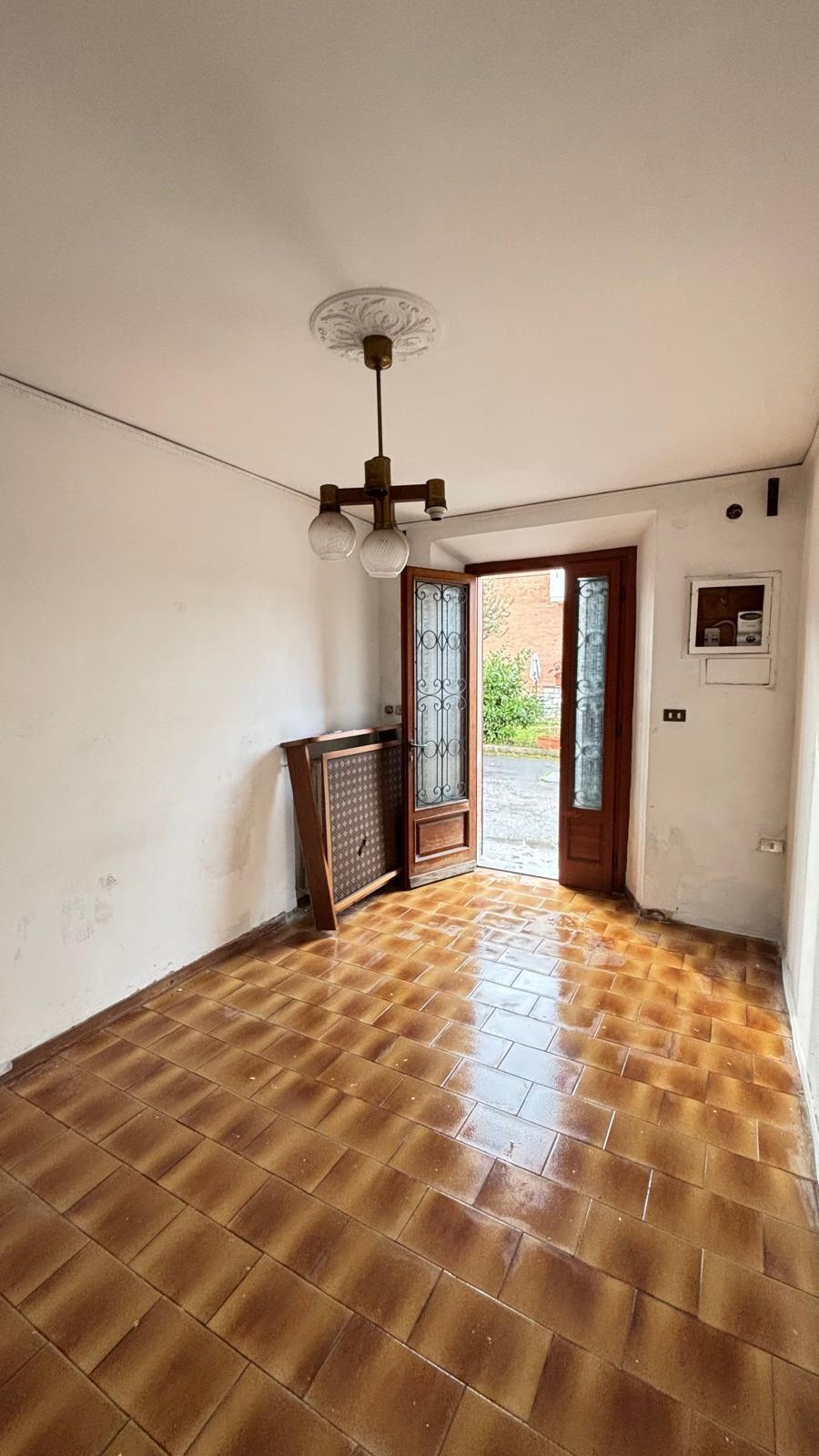 Casa indipendente con terrazzo, Pescia alberghi