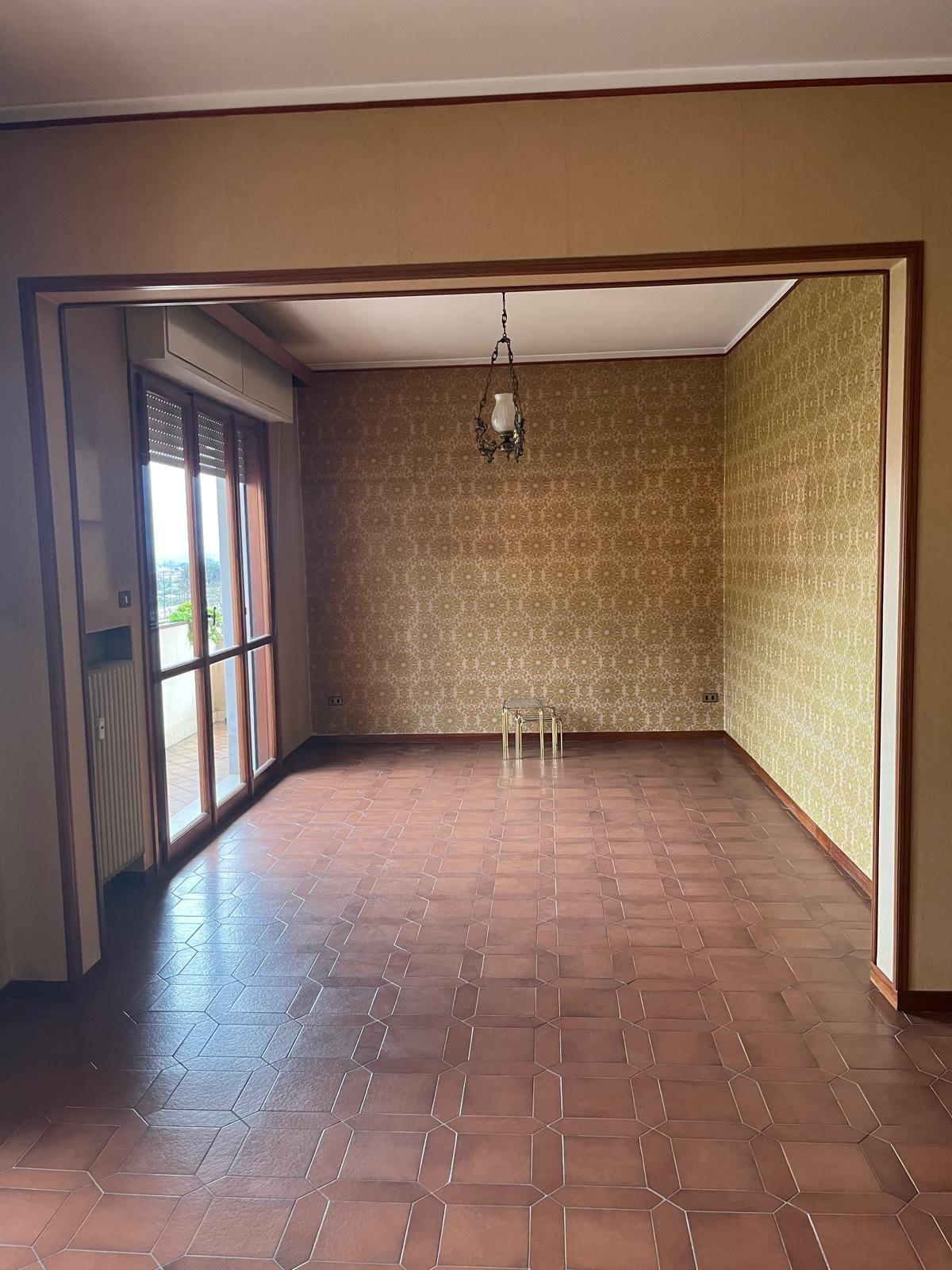 Appartamento con terrazzo a Pescia