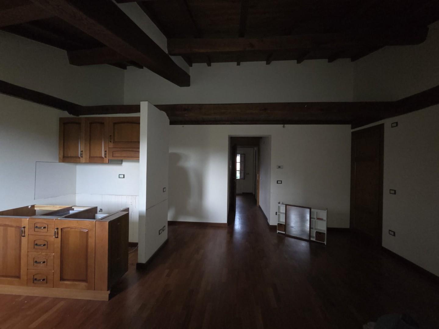 Attico con terrazzi, Lucca picciorana