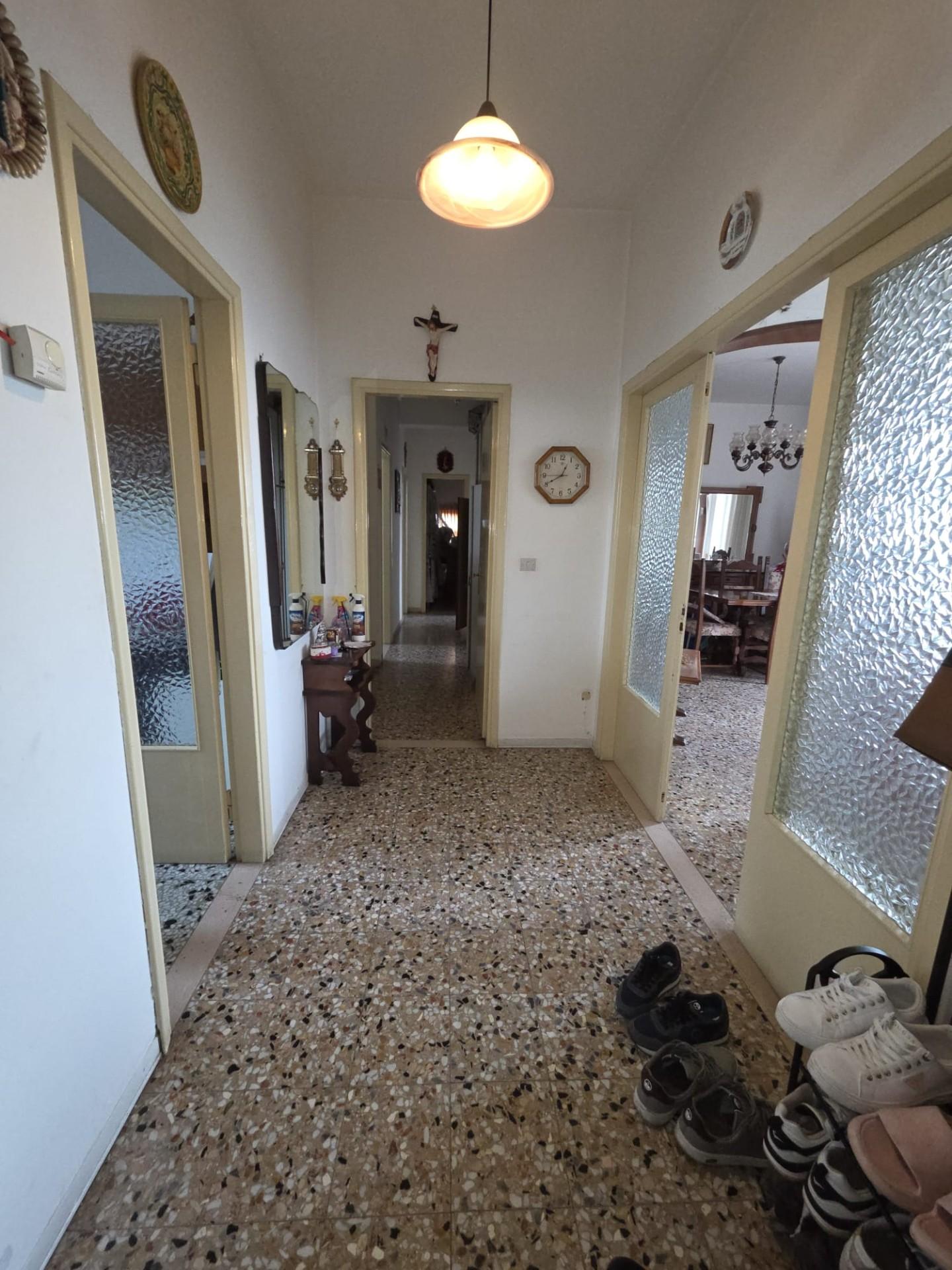 Quadrilocale con terrazzo a Porcari