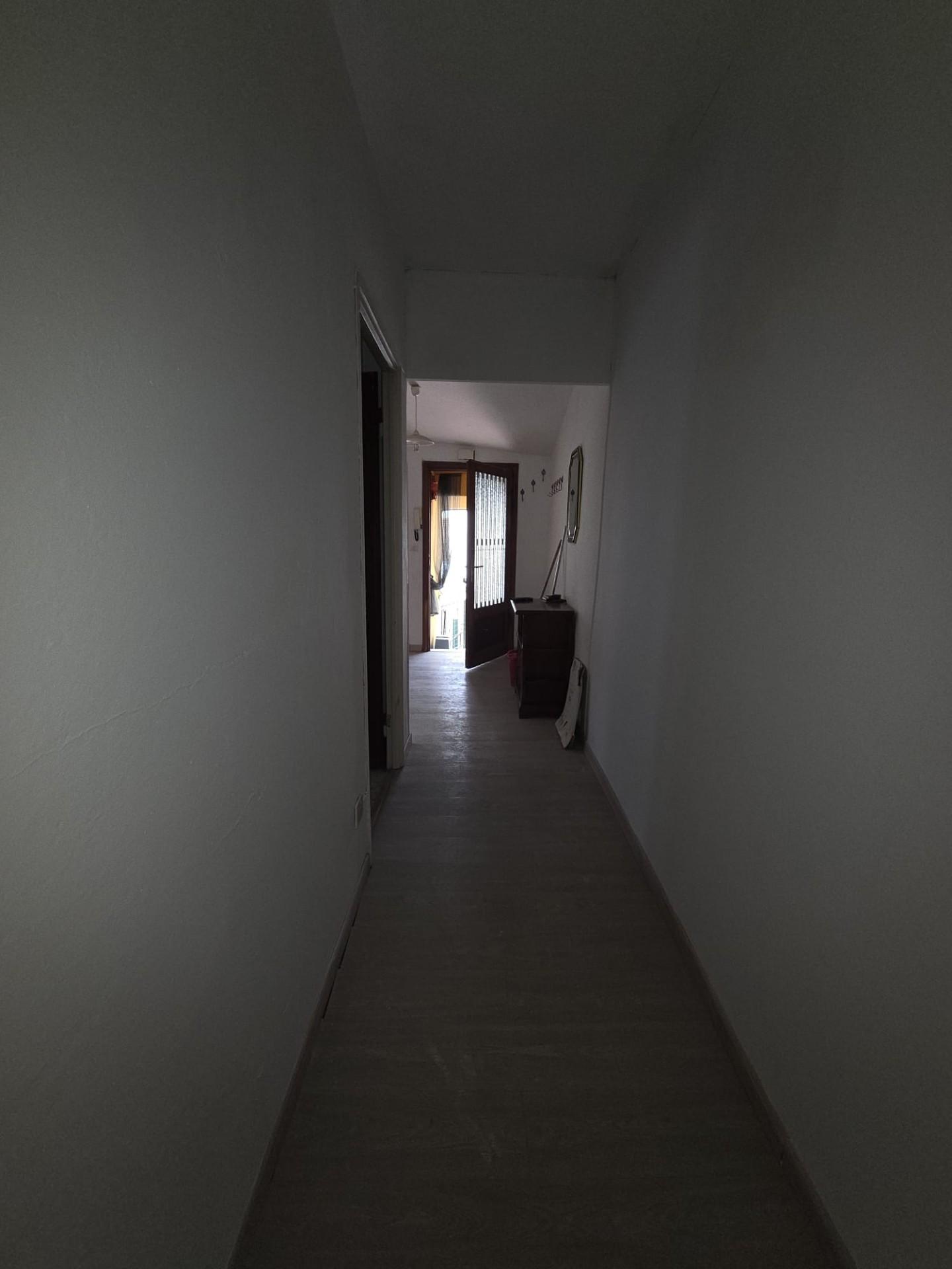 Attico con terrazzo, Lucca sesto di moriano