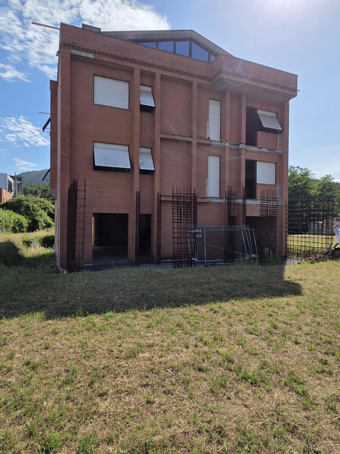 Casa indipendente con giardino, Capannori san leonardo in treponzio