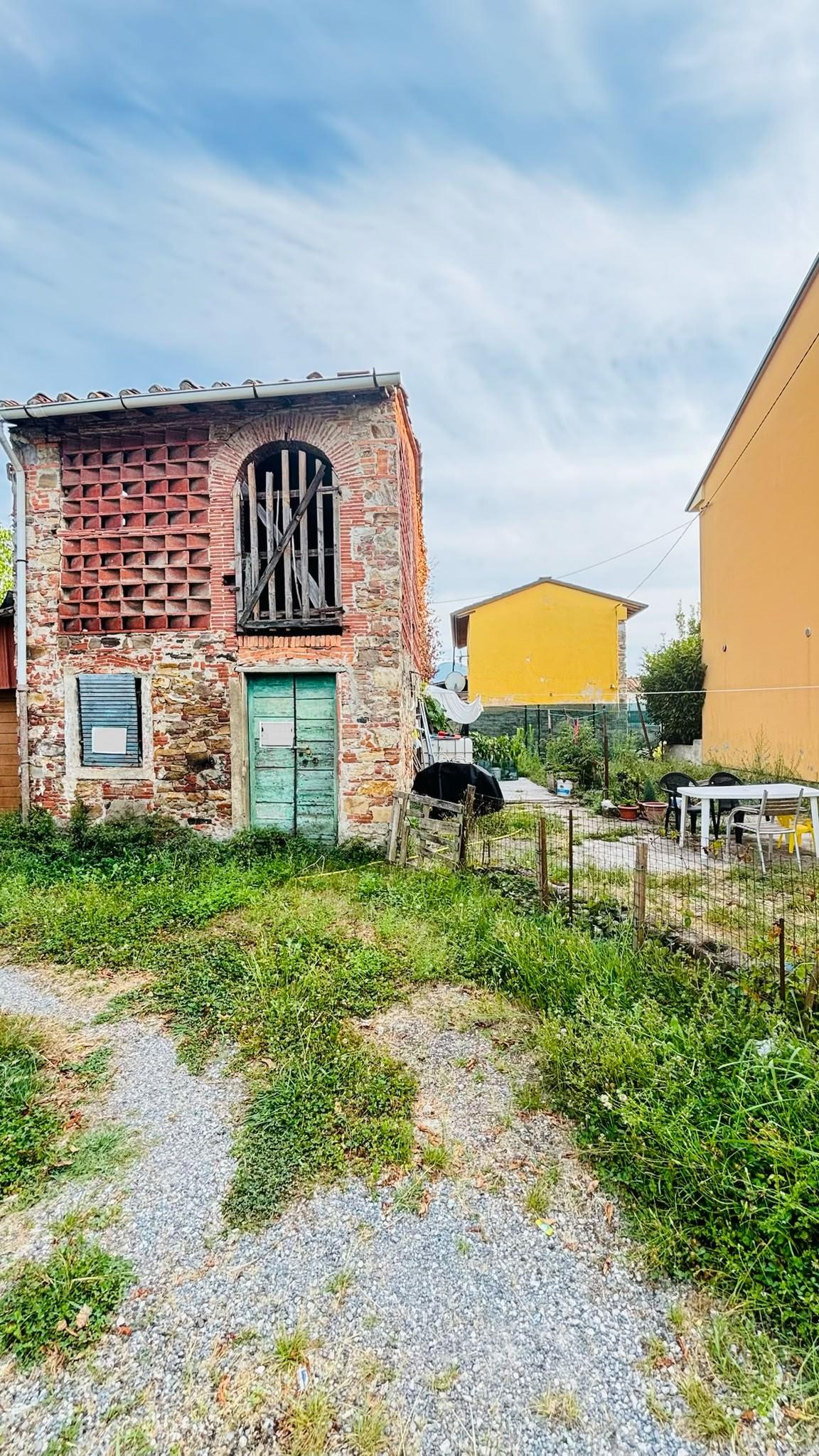 Rustico con giardino, Lucca san concordio contrada