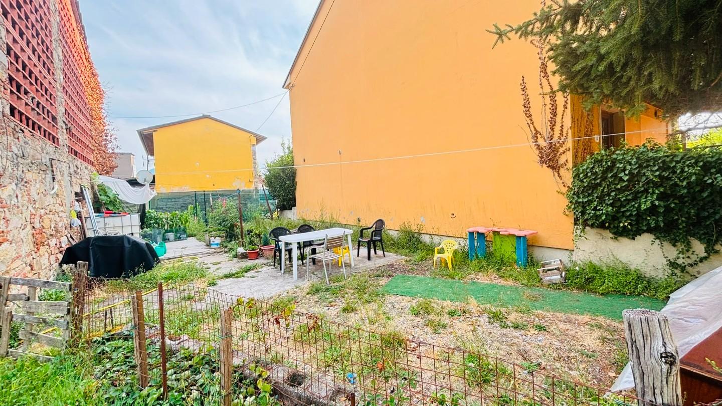 Rustico con giardino, Lucca san concordio contrada