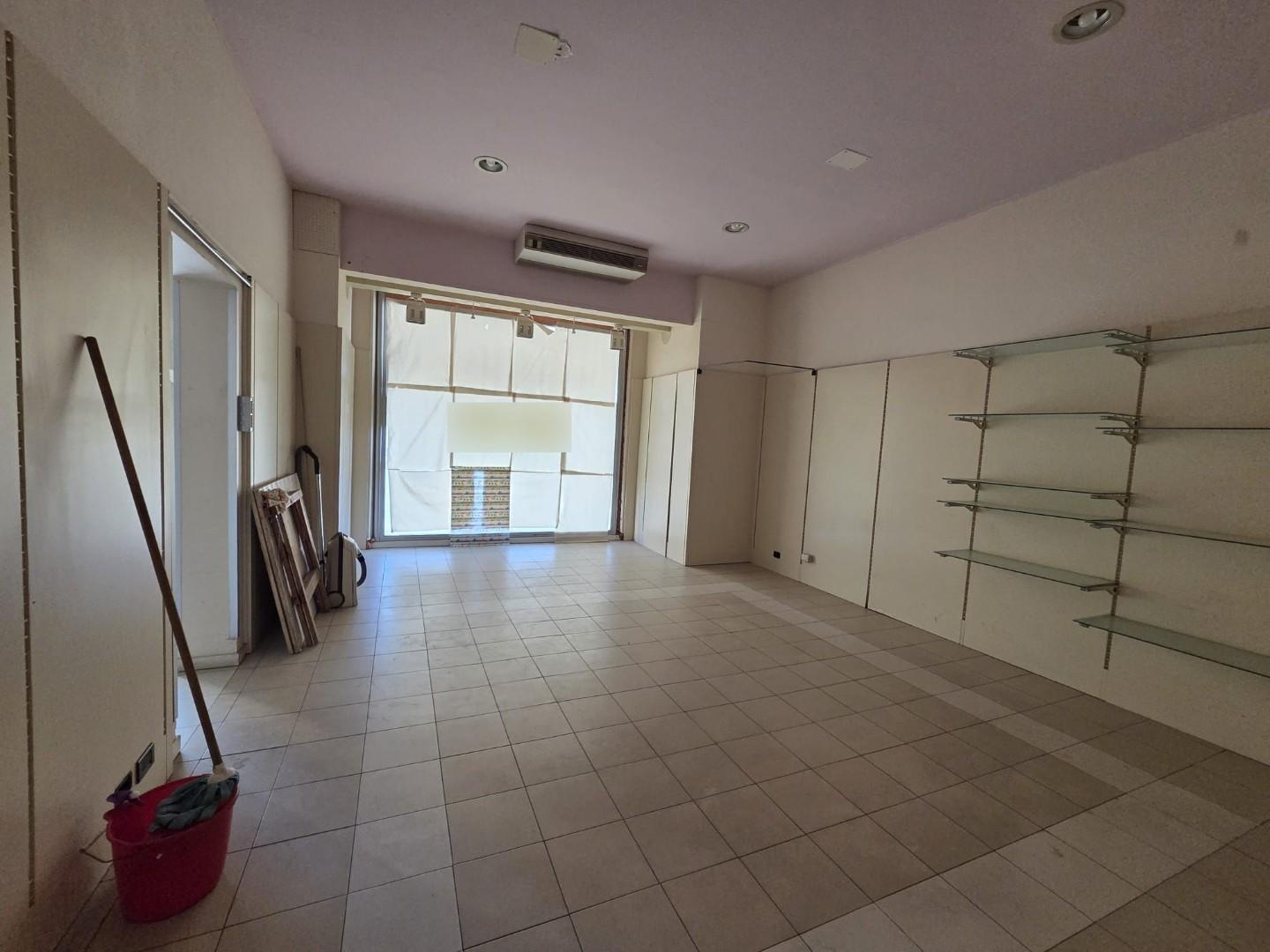 Locale commerciale in affitto, Capannori zone